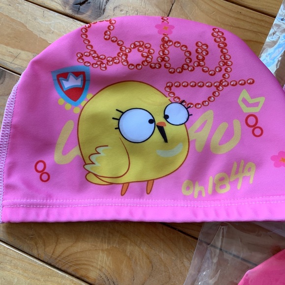 5/$20 4 pack of baby/toddler bathing caps. - Picture 2 of 5